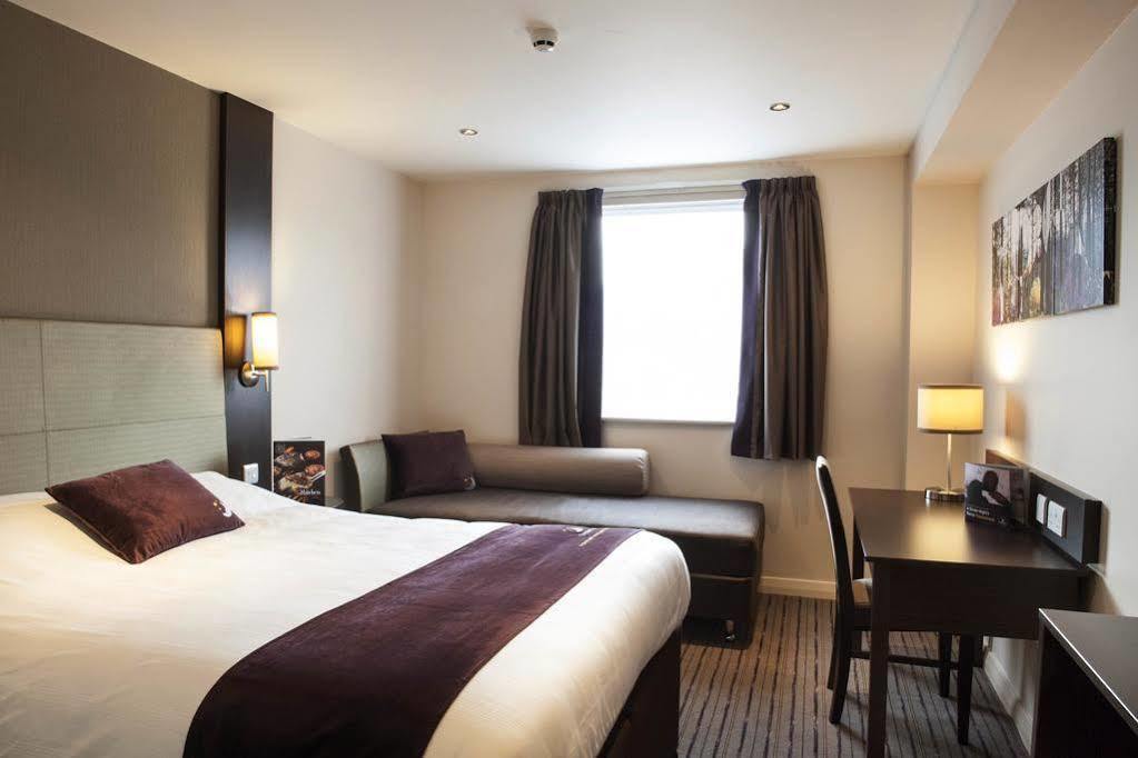 Premier Inn London Croydon West - Purley A23 Exteriér fotografie